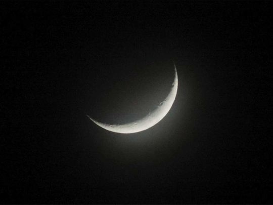 شوال کا چاند نظر آگیا، عید الفطر 24 مئی کو ہوگی