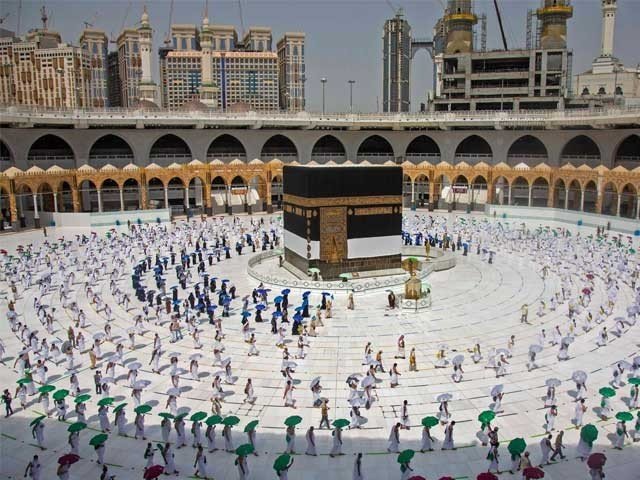  کرونا ویکسی نیشن، مسجد حرام اور مسجد نبوی میں نمازوں کی ادائیگی کے لیے بنیادی شرط ہے ..سعودی وزارت حج و عمرہ.