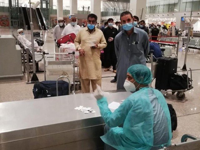 بیرون ملک سے پاکستان آنے والے مسافروں کیلئے نئی ٹریول ایڈوائزری جاری