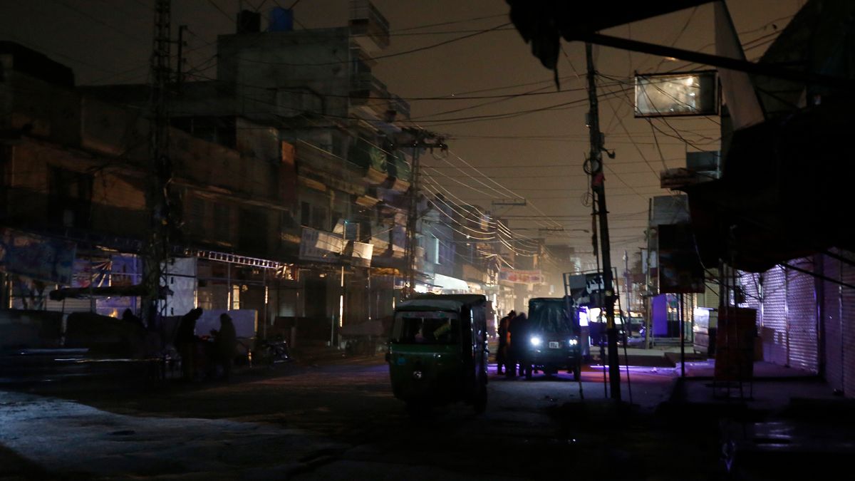 -pakistan-power-outage