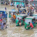 بھارت، بنگلادیش میں بارشوں اور سیلاب نے تباہی مچادی،، 95 لاکھ افراد پھنس گئے