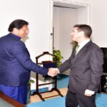 عمران خان سے برطانوی ہائی کمشنر کی ملاقات ، دوطرفہ تعلقات اور باہمی دلچسپی کے امور پر تبادلہ خیال