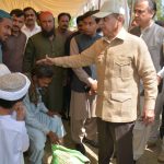 Shehbaz Sharif – free flour disctribution center visit