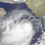 authorities-on-alert-as-cyclone-biparjoy-approaches-to-karachi 2023
