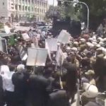 لاہور میں عدالتوں کی منتقلی پر وکلا کا احتجاج، پولیس کا لاٹھی چارج اور شیلنگ