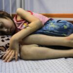 جنگ بندی معاہد ہ خلاف ورزیا ں. اسرائیل انسانی امداد میں رکاوٹیں ڈال رہا ہے (عالمی تنظیمیں) Gaza Food Child 02