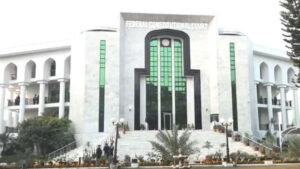 وفاقی آئینی عدالت..سپر ٹیکس درست قرار.ہائیکورٹس فیصلے جزوی کالعدم)