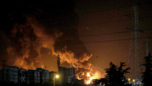 جنگ کا آٹھواں روز: ایران کا پڑوسی ممالک پر مزید حملے نہ کرنے کا اعلان