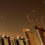 امریکا اسرائیل کے حملے.. ایران نے ملٹی وار ہیڈ میزائل داغ دیے Iran War 001