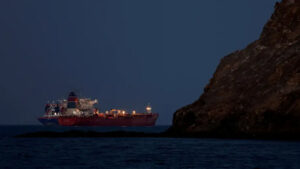 ایران فوجی مہم.ٹرمپ ختم کرنے پرآمادہ ہیں.میڈیا ( آبنائے ہرمز کا مسلہ  مو خر )