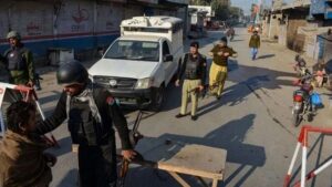 بنوں … خوارج کا بزدلانہ خودکش حملہ ناکام، 10 شہری شہید