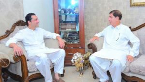 وزیراعظم آزاد کشمیر افتخار گیلانی کی شاہ غلام قادر سے ملاقات