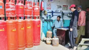 ایل پی جی مہنگی، فی کلو قیمت 650 روپے،شہری پریشان